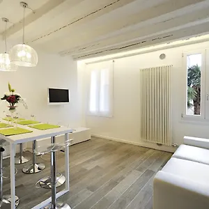 Apartment Ca Forner - Cannaregio By Wonderful Italy, Venedig